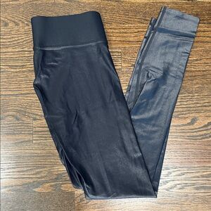 Carbon38 Glossy Black Leggings